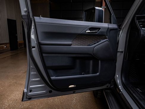 Used 2025 Lexus GX 550 image 37