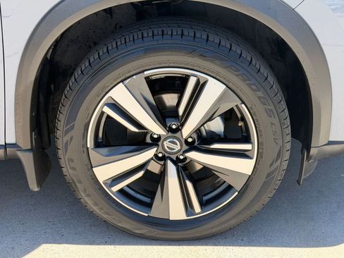 Certified 2021 Nissan Rogue SL FWD image 10