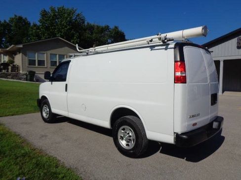 Used 2021 Chevrolet Express 2500 w/ Communications Package RWD image 3