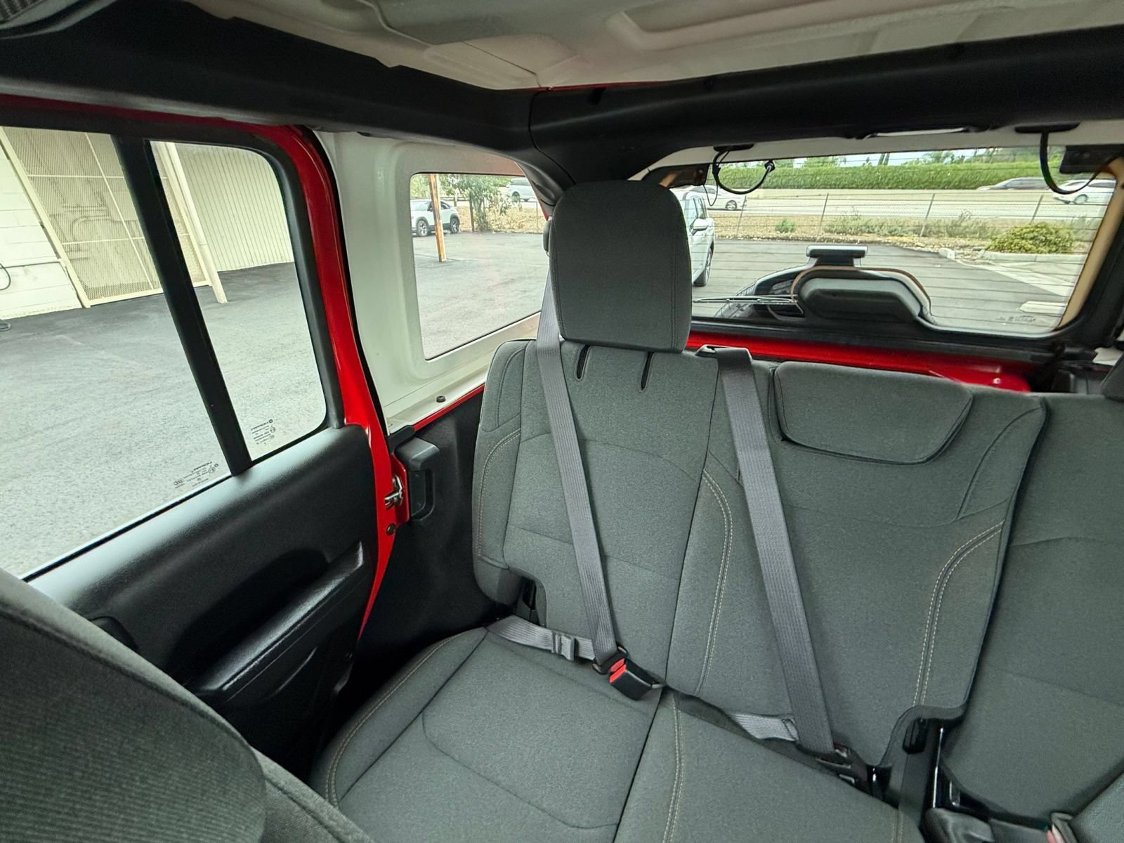 Used 2025 Jeep Wrangler Unlimited Sport AWD/4WD image 37