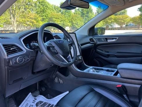 Used 2021 Ford Edge SEL w/ Convenience Package AWD/4WD image 10