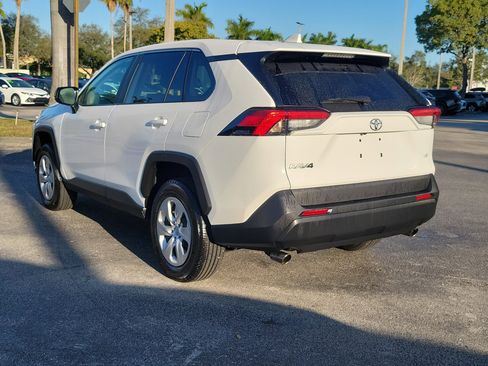 Used 2024 Toyota RAV4 LE image 6