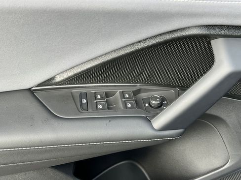 New 2026 Volkswagen Tiguan SE image 17