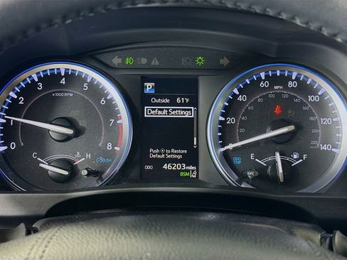 Used 2019 Toyota Highlander XLE AWD/4WD image 13