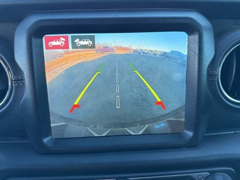 Used 2023 Jeep Wrangler High Altitude image 8