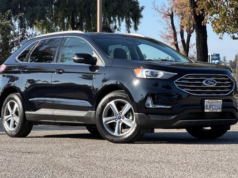 Used 2019 Ford Edge SEL w/ Equipment Group 201A image 2