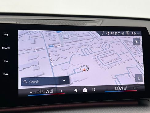 Used 2025 BMW X1 M35i w/ Premium Package image 13