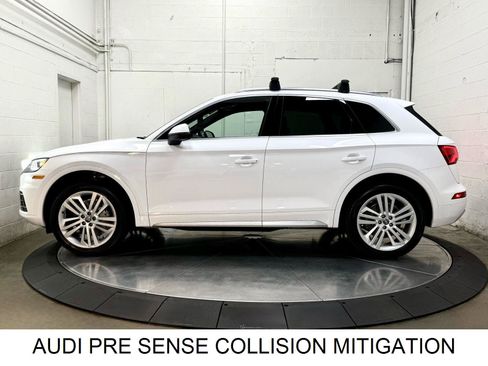 Used 2019 Audi Q5 2.0T Premium Plus w/ Premium Plus Package AWD/4WD image 6