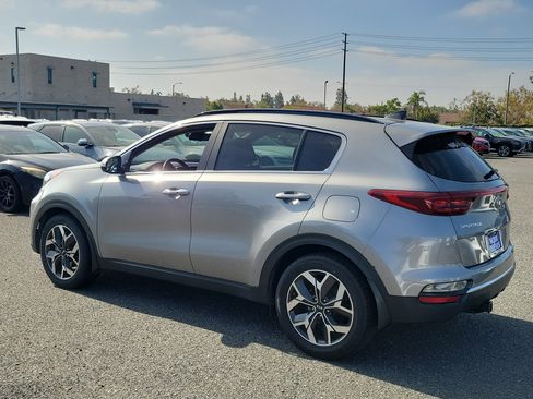 Used 2022 Kia Sportage EX FWD image 27