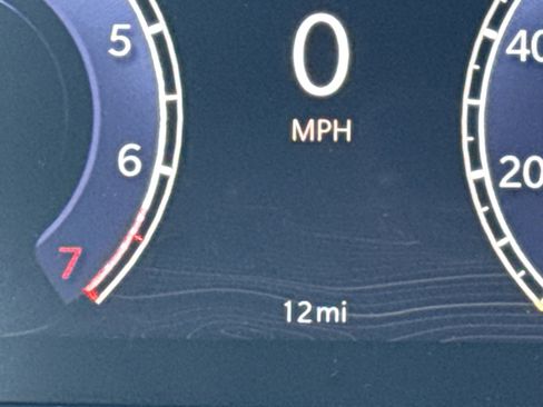 New 2025 Jeep Grand Cherokee Laredo image 23