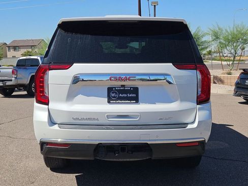 Used 2023 GMC Yukon SLT image 7