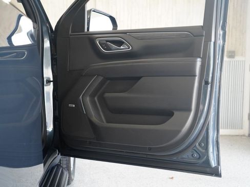 Used 2021 GMC Yukon SLT w/ SLT Luxury Plus Package AWD/4WD image 32