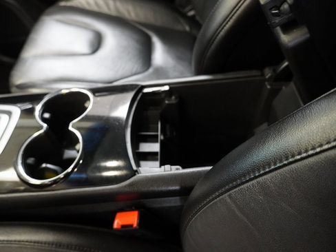 Used 2016 Ford Edge Titanium w/ Technology Package image 23