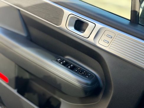 Used 2025 Hyundai Santa Fe Limited image 20