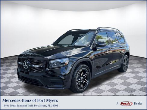 Certified 2024 Mercedes-Benz GLB 250 image 1