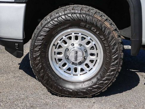 Used 2021 GMC Sierra 2500 Denali w/ Denali Ultimate Package image 12