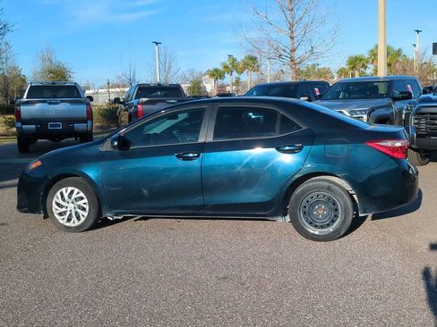 Certified 2018 Toyota Corolla LE image 3