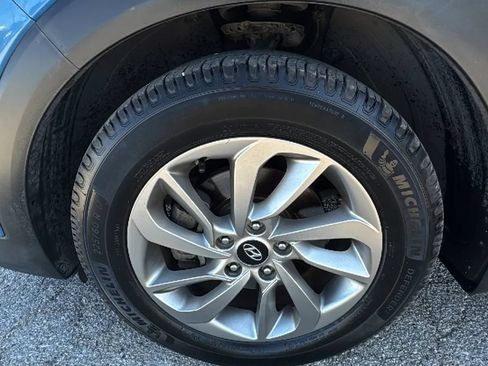 Used 2018 Hyundai Tucson SEL Plus w/ Cargo Package FWD image 26