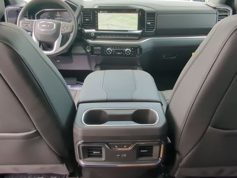 New 2026 GMC Sierra 2500 SLT w/ SLT Premium Package image 21