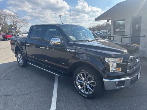 Used 2017 Ford F150 Lariat image 4