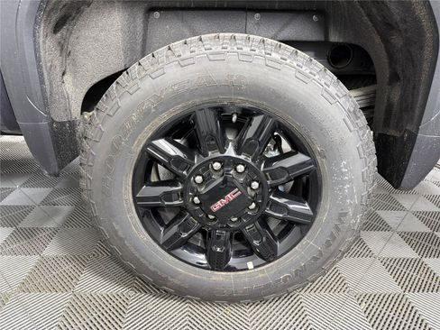 New 2026 GMC Sierra 2500 AT4 w/ AT4 Premium Plus Package AWD/4WD image 17