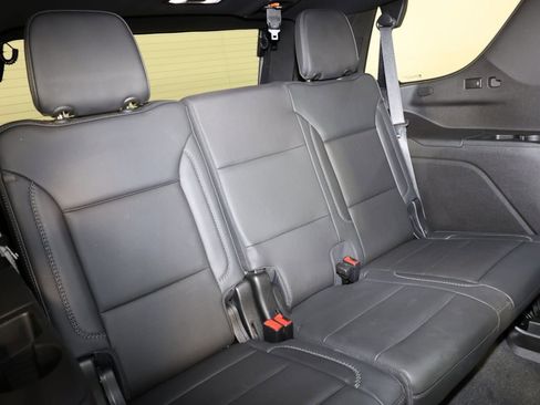 Used 2021 GMC Yukon Denali w/ Denali Premium Package AWD/4WD image 45