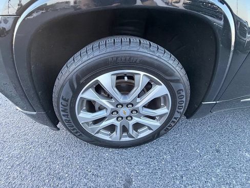 Used 2020 Chevrolet Traverse Premier w/ LPO, Floor Liner Package AWD/4WD image 30