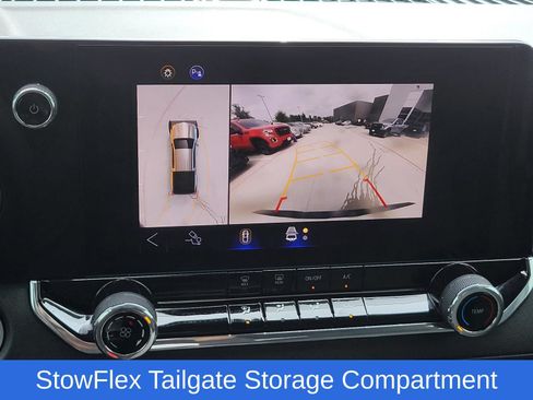 Used 2024 Chevrolet Colorado Trail Boss w/ Technology Package AWD/4WD image 25