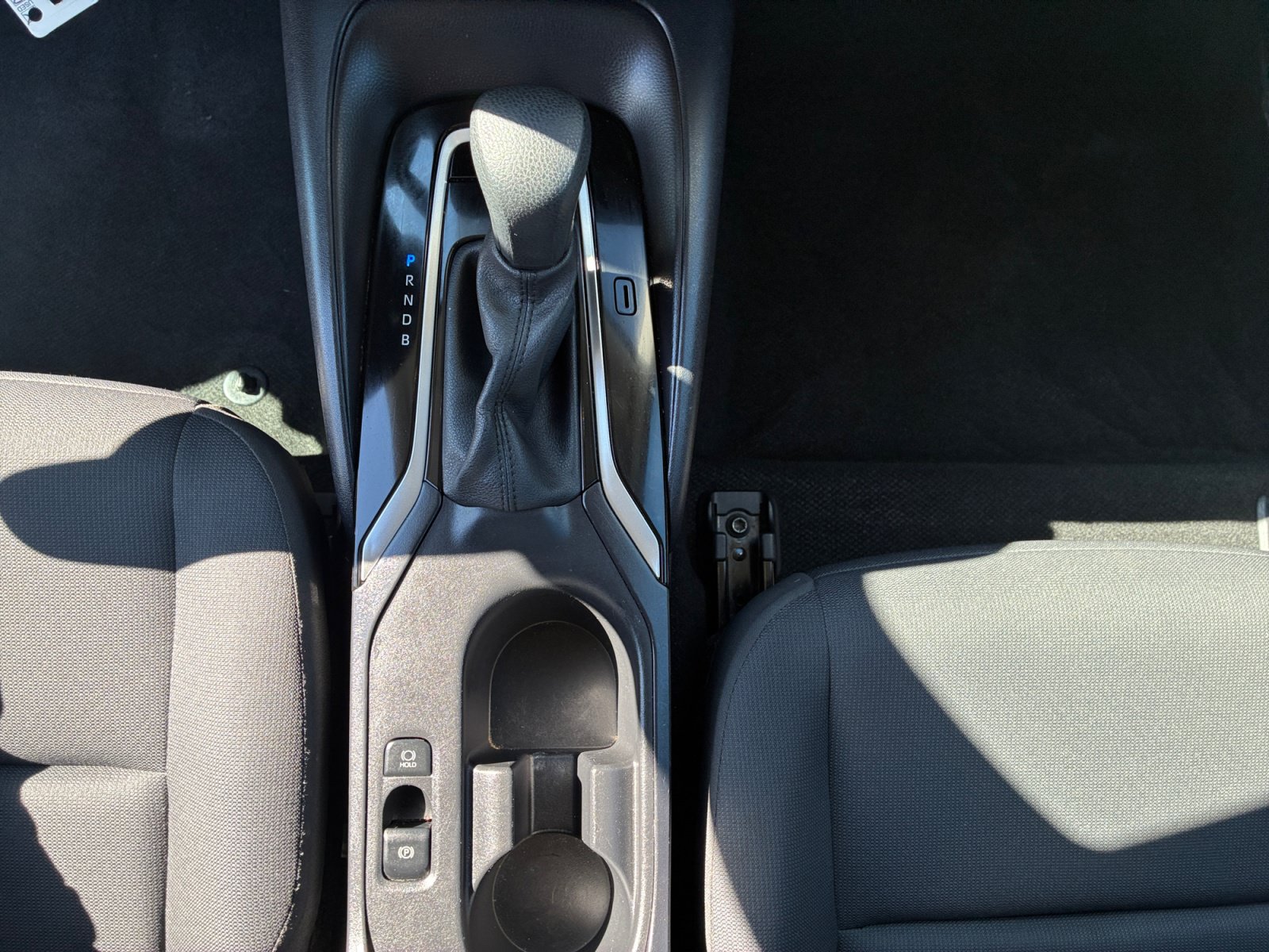 Used 2025 Toyota Corolla LE FWD image 21