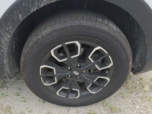 Used 2022 Hyundai Santa Cruz SEL FWD image 16