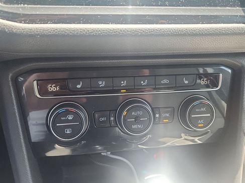 Used 2019 Volkswagen Tiguan SE w/ Panoramic Sunroof Package AWD/4WD image 14