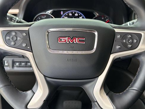 Certified 2023 GMC Acadia Denali w/ Black Diamond Edition FWD image 11