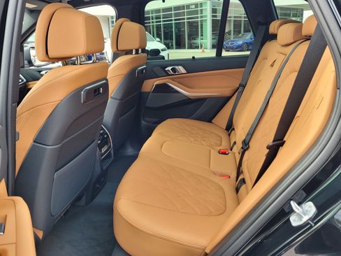 New 2026 BMW X5 sDrive40i image 11