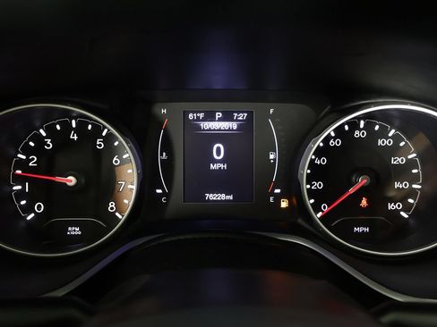 Used 2019 Jeep Compass Latitude AWD/4WD image 36