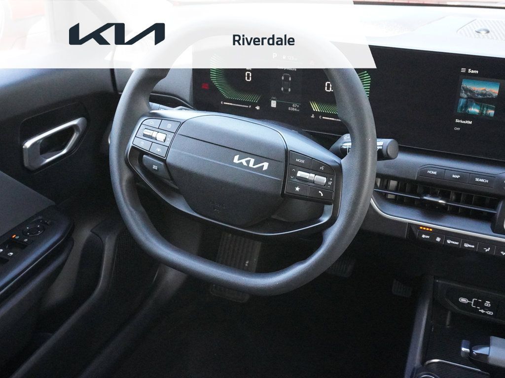 Used 2025 Kia K4 FWD image 30
