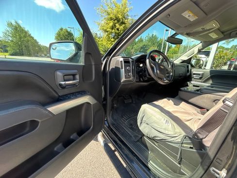Used 2017 Chevrolet Silverado 1500 LT w/ All Star Edition AWD/4WD image 22