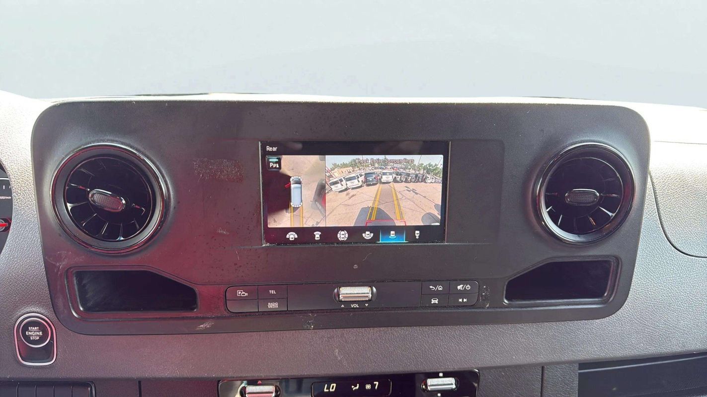 Used 2022 Mercedes-Benz Sprinter 1500 image 14