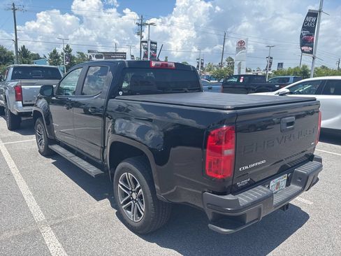 Used 2021 Chevrolet Colorado W/T w/ Custom Special Edition RWD image 15