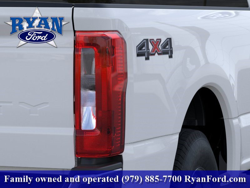 New 2026 Ford F250 XL w/ XL Chrome Package AWD/4WD image 21