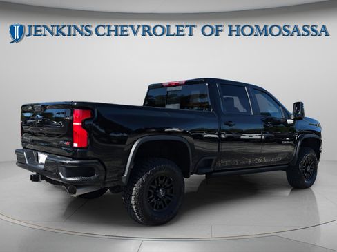 Used 2026 Chevrolet Silverado 2500 ZR2 AWD/4WD image 5