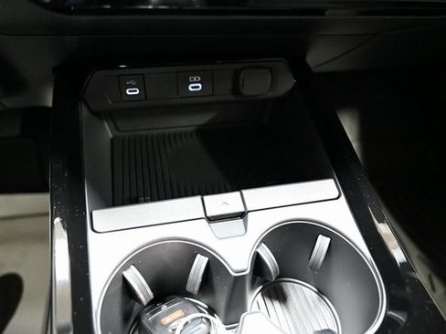 New 2026 Toyota Prius Plug-In Hybrid image 19