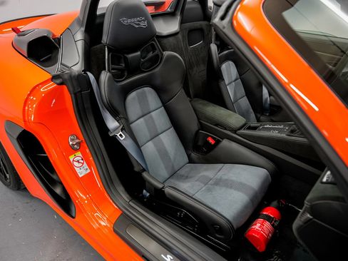 Used 2024 Porsche 718 Boxster Spyder RS RWD image 24