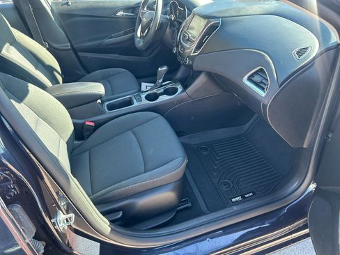 Used 2016 Chevrolet Cruze LT w/ Convenience Package image 16