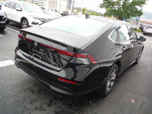 Used 2023 Honda Accord EX image 7