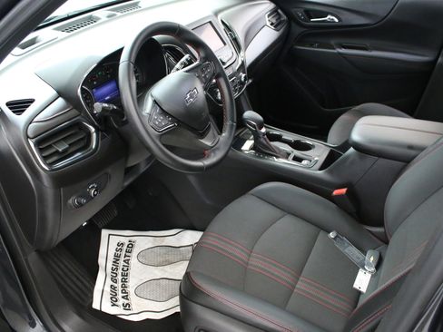 Used 2023 Chevrolet Equinox RS FWD image 22