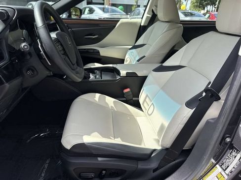 Certified 2024 Lexus ES 350 w/ Premium Package FWD image 11