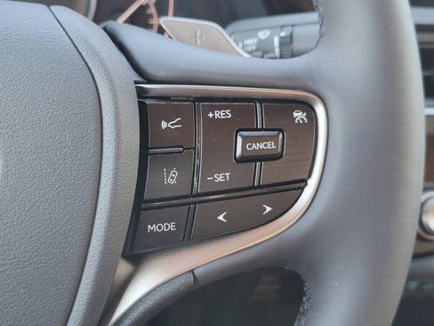 New 2025 Lexus ES 300h w/ Premium Package image 36