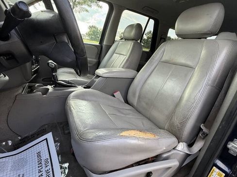 Used 2008 Chevrolet TrailBlazer LT AWD/4WD image 14