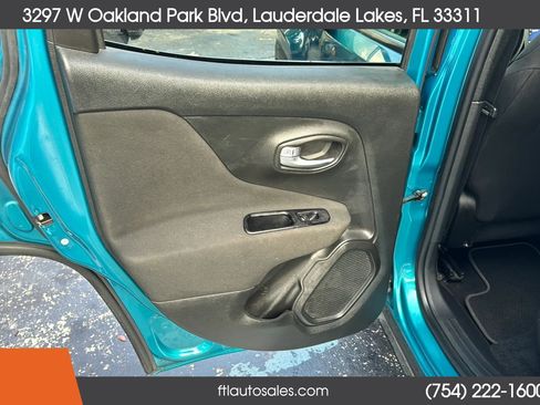 Used 2021 Jeep Renegade Latitude AWD/4WD image 21