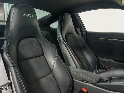 Used 2018 Porsche 911 GT3 RWD image 29